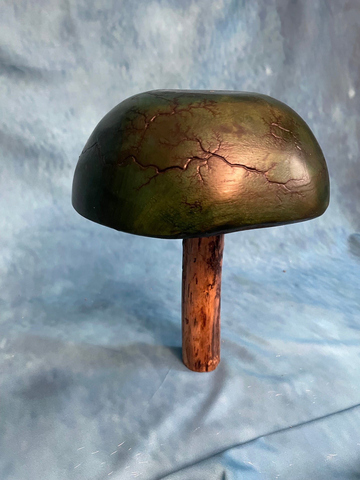 Teak Mushroom